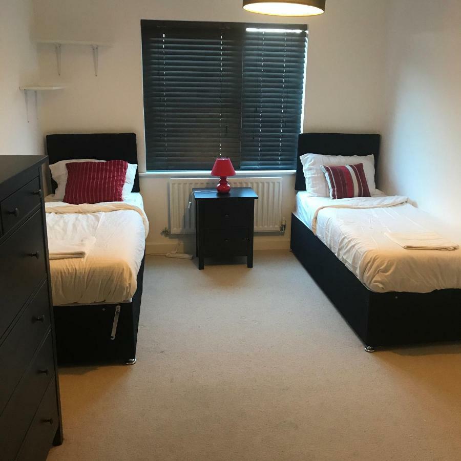 Executive Brentwood Apartment Экстерьер фото